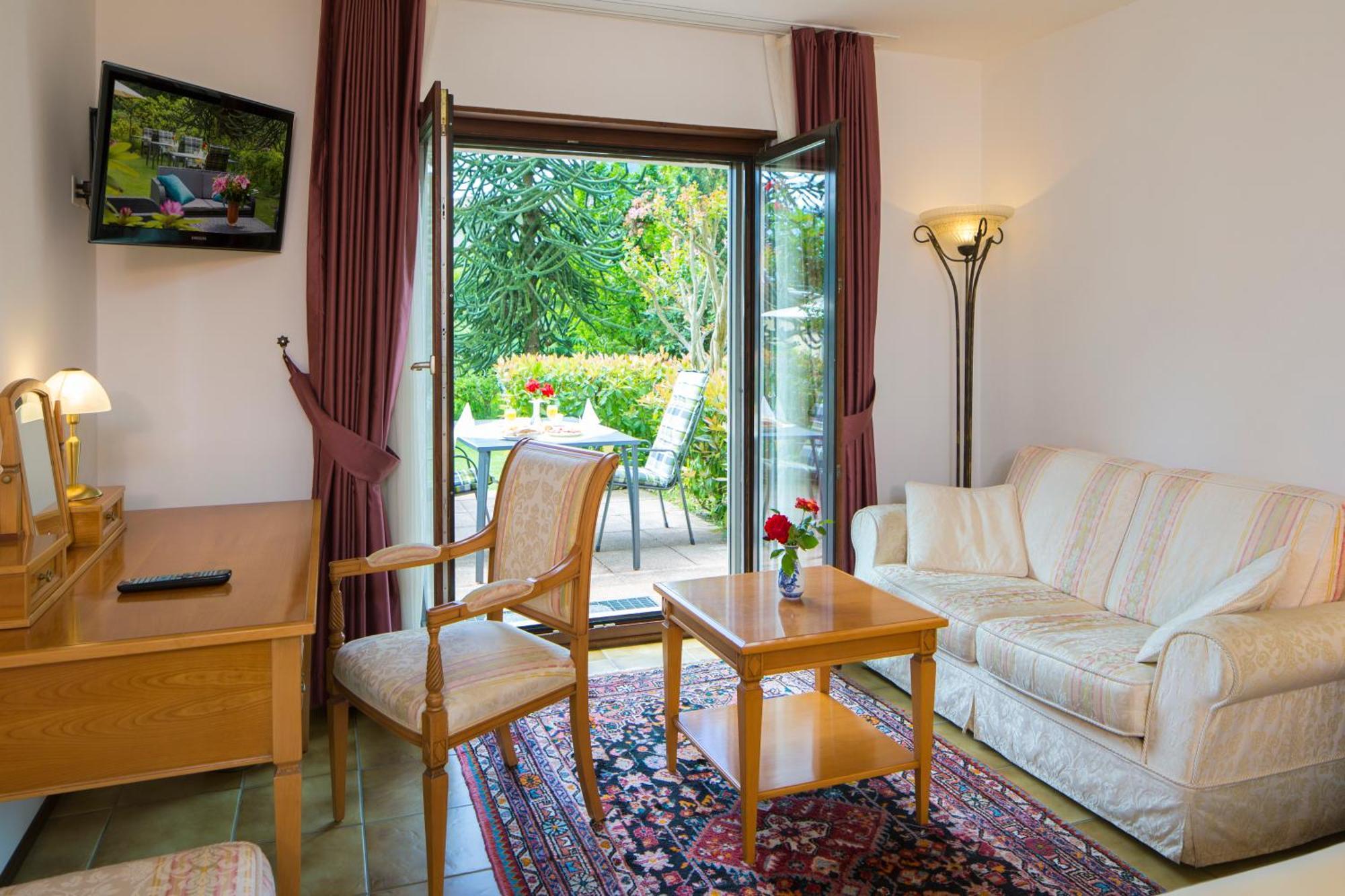 Hotel Al Fiume Tegna Екстериор снимка